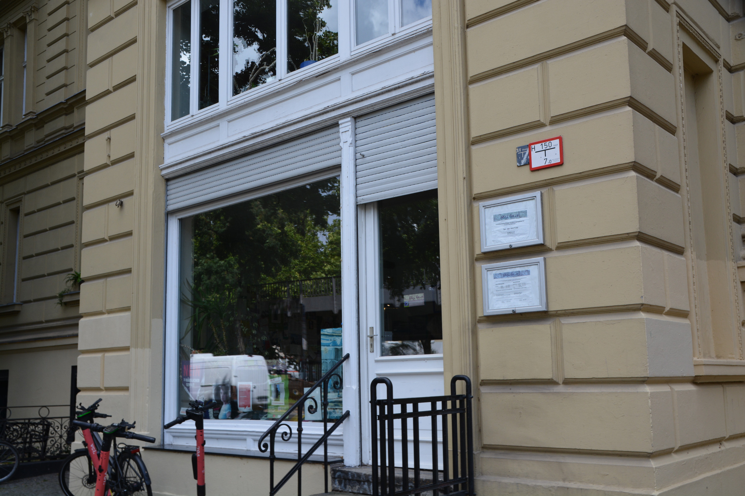 Außenfassade von Elişi Evi e.V.